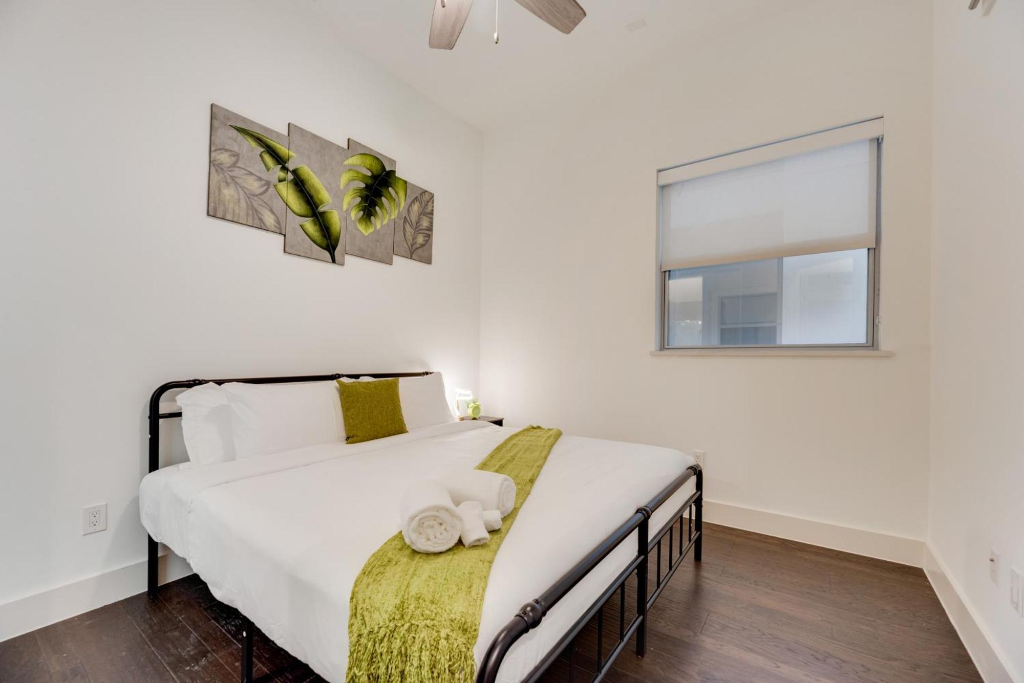 Snazzy Loft Style 2Br I Gym I Parking I Workspace Dallas Exterior photo