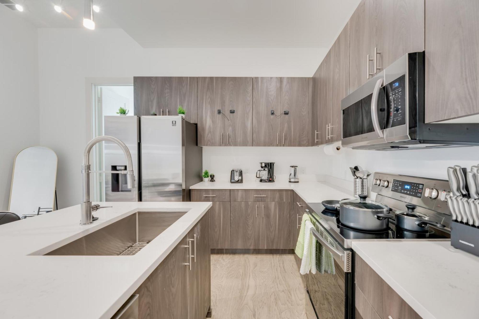Snazzy Loft Style 2Br I Gym I Parking I Workspace Dallas Exterior photo